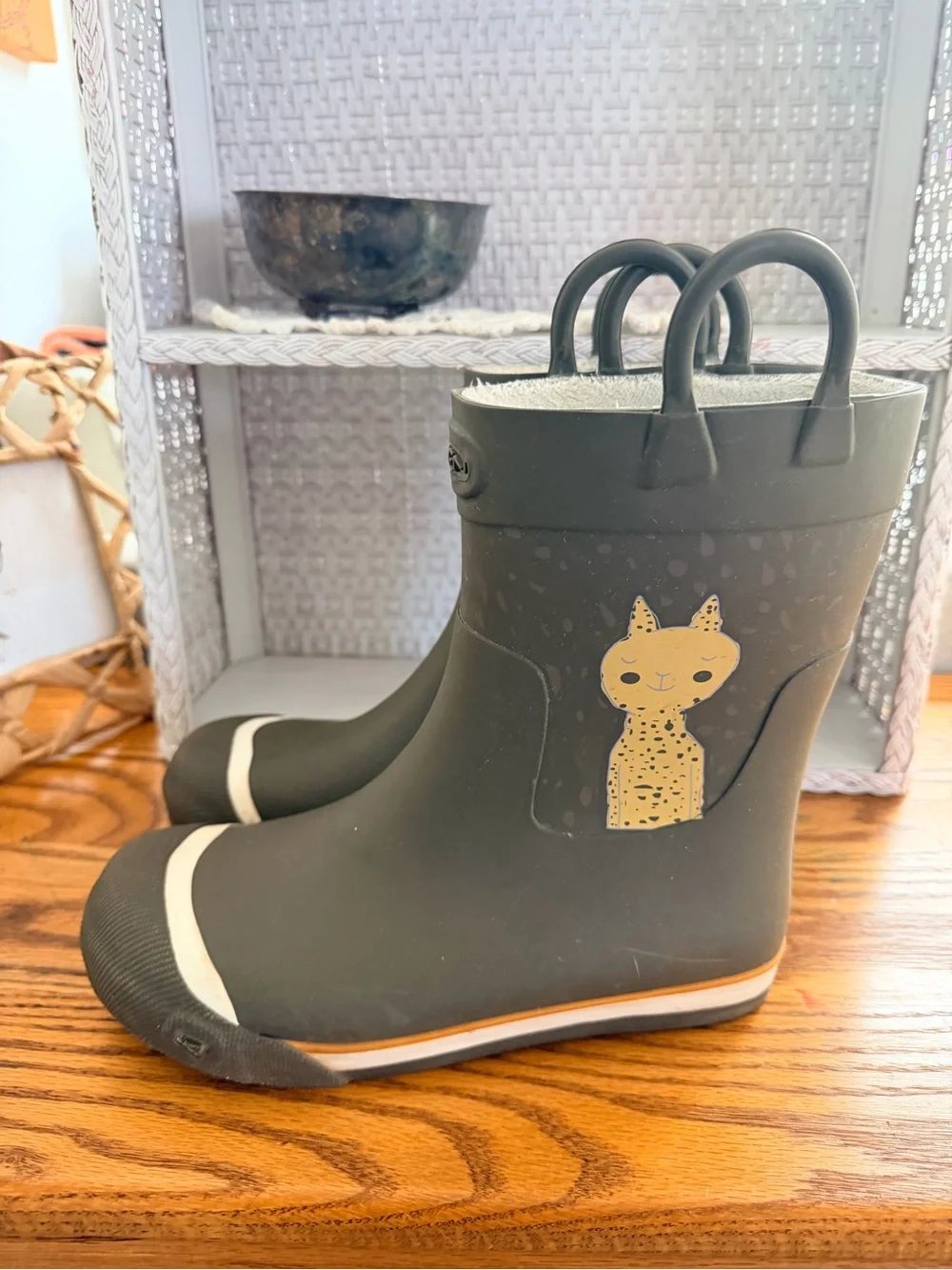 Kids Gray Rain Boots with Yellow Cat Accent
